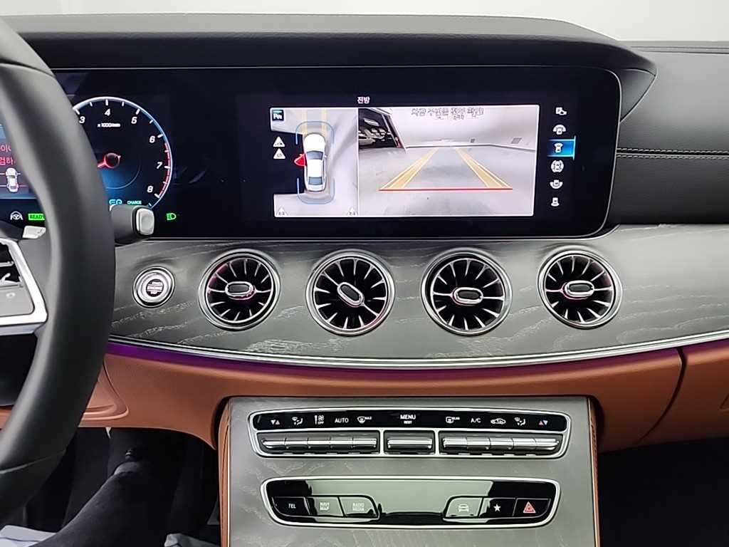 Mercedes Benz CLS Class - Vista 11