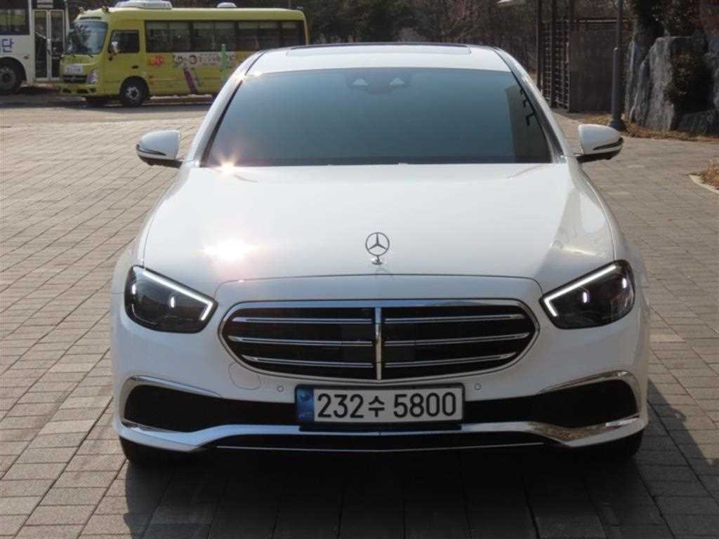 Mercedes Benz E class 2023 - Importación desde Corea - HF Imports Iquique - Foto 1