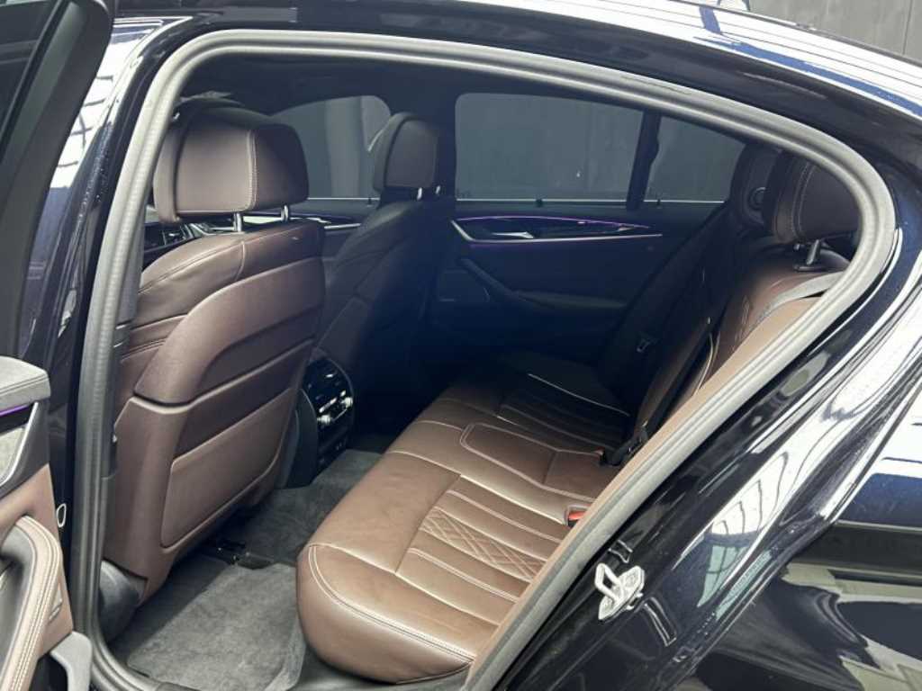 BMW 5 Series - Vista 10