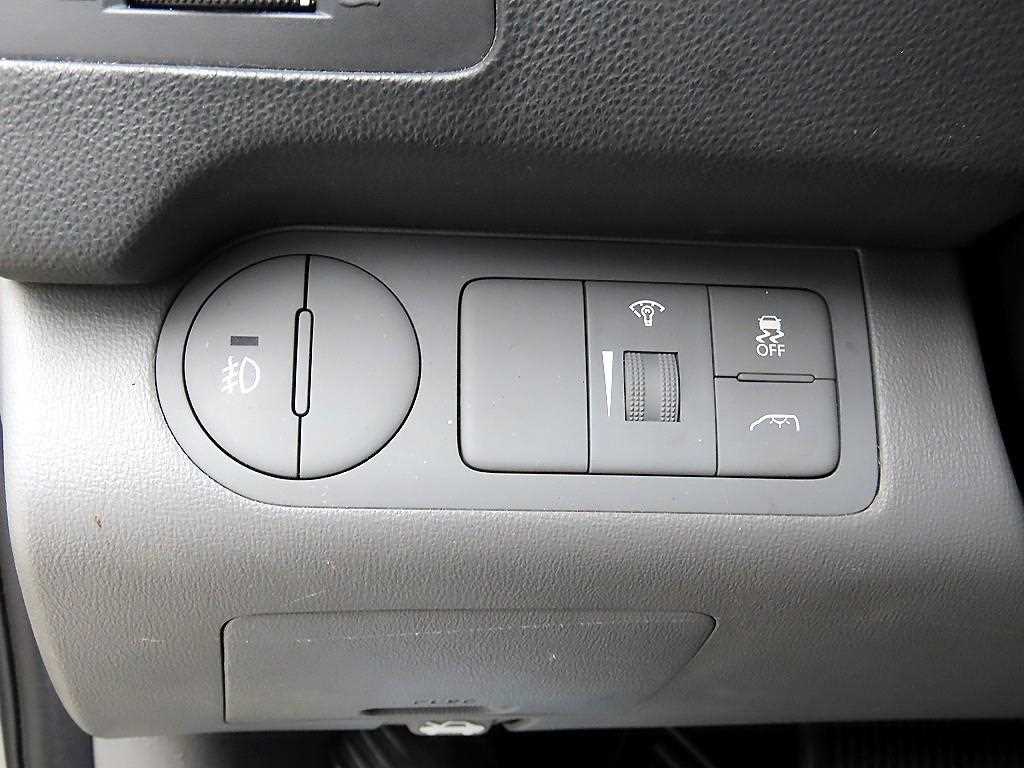 HYUNDAI Starex 2015 Gris - Importación desde Corea - HF Imports Iquique - Foto 13