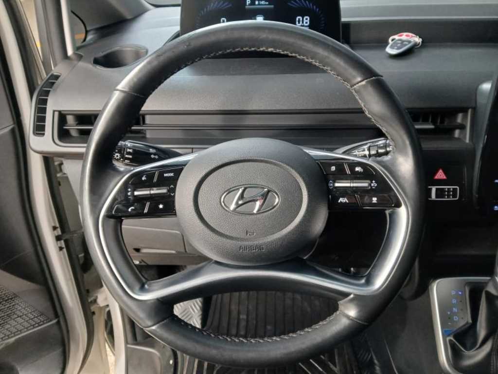 HYUNDAI Staria - Vista 9