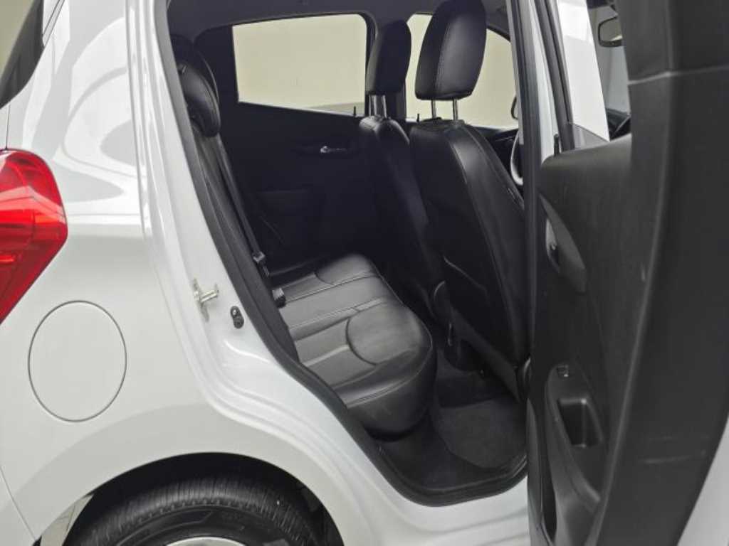 Chevrolet Spark - Vista 12