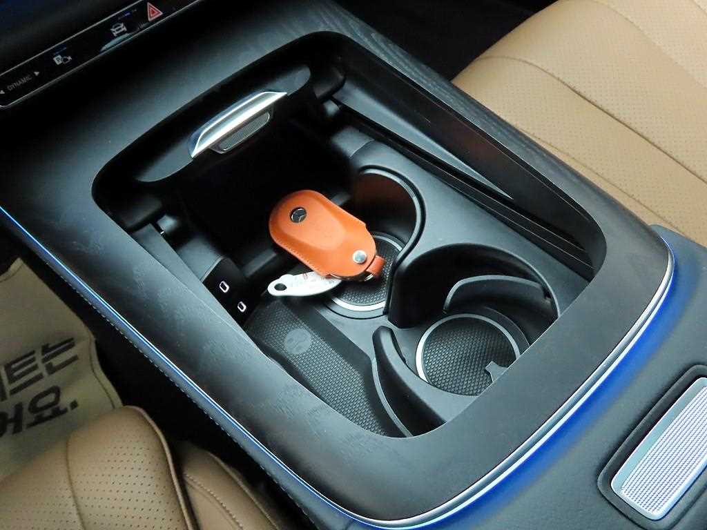 Mercedes Benz E class - Vista 10