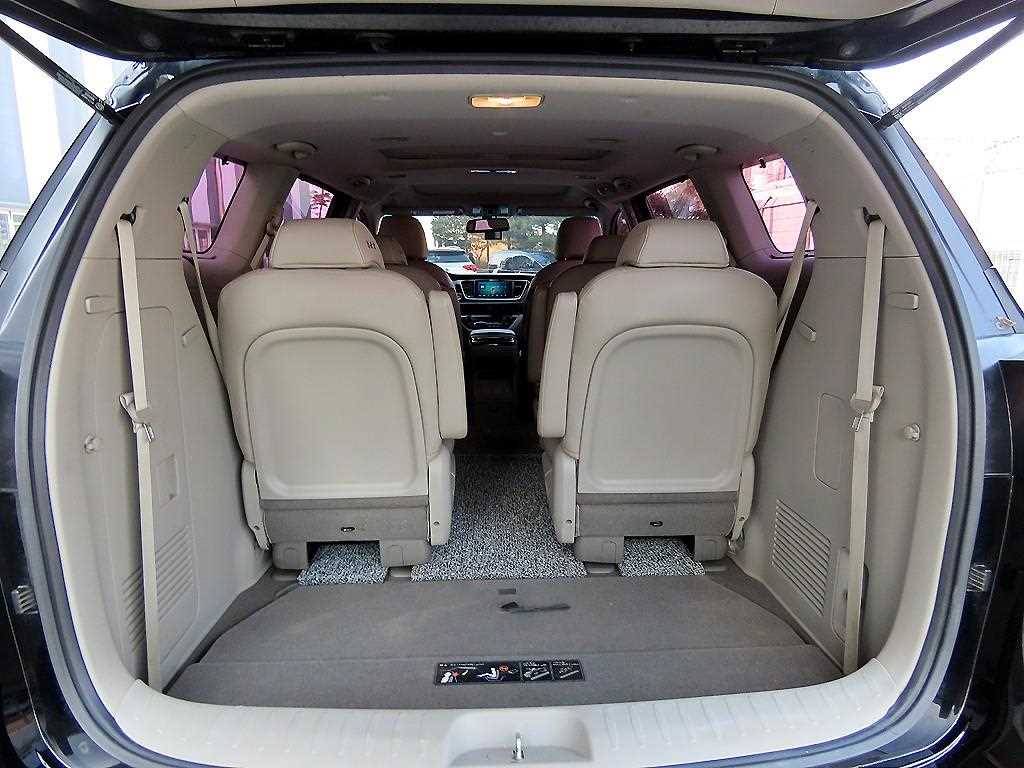 KIA Carnival 2017 Negro - Importación desde Corea - HF Imports Iquique - Foto 17