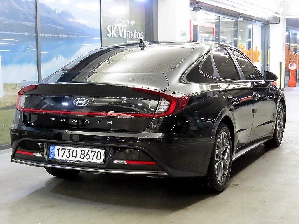 HYUNDAI Sonata - Vista 4