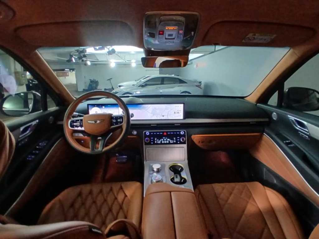 Genesis GV80 - Vista 6