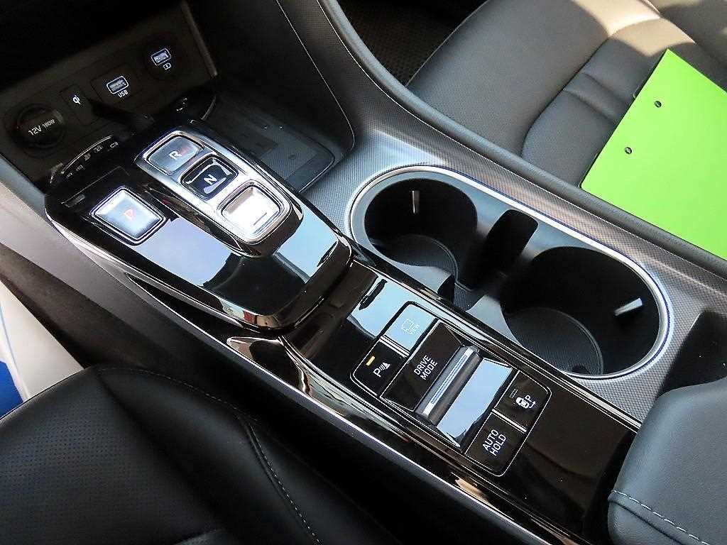 HYUNDAI Sonata - Vista 10