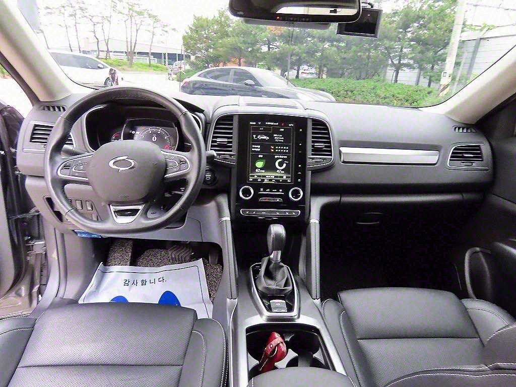 SAMSUNG QM6 - Vista 6