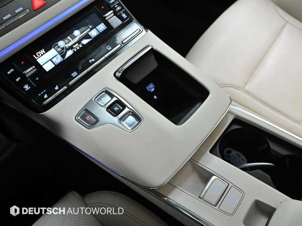 HYUNDAI Grandeur - Vista 9