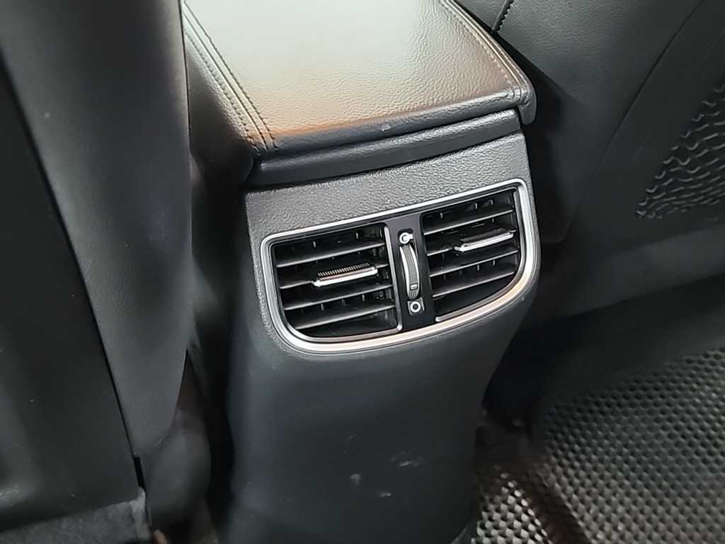 HYUNDAI Avante - Vista 12