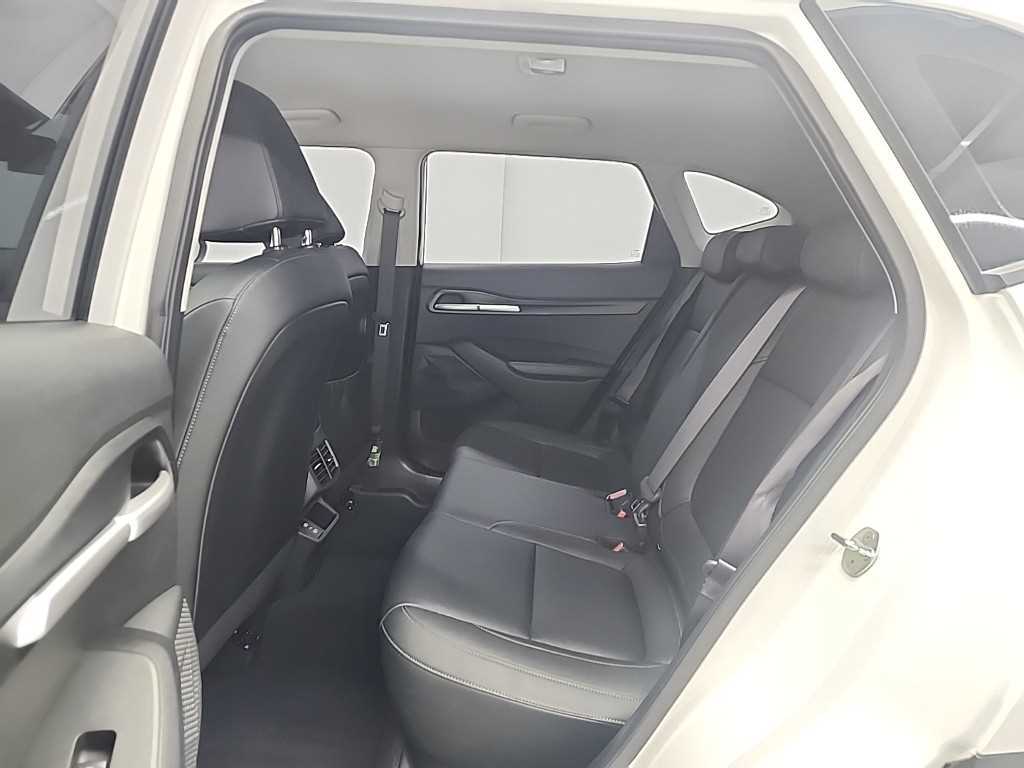 KIA Seltos - Vista 12