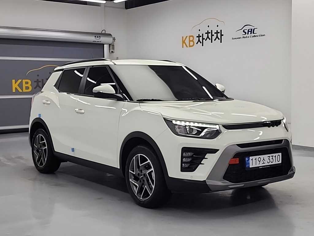 Ssangyong Tivoli - Vista 4