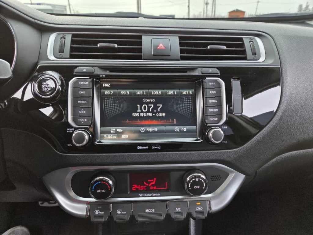 KIA Pride - Vista 10