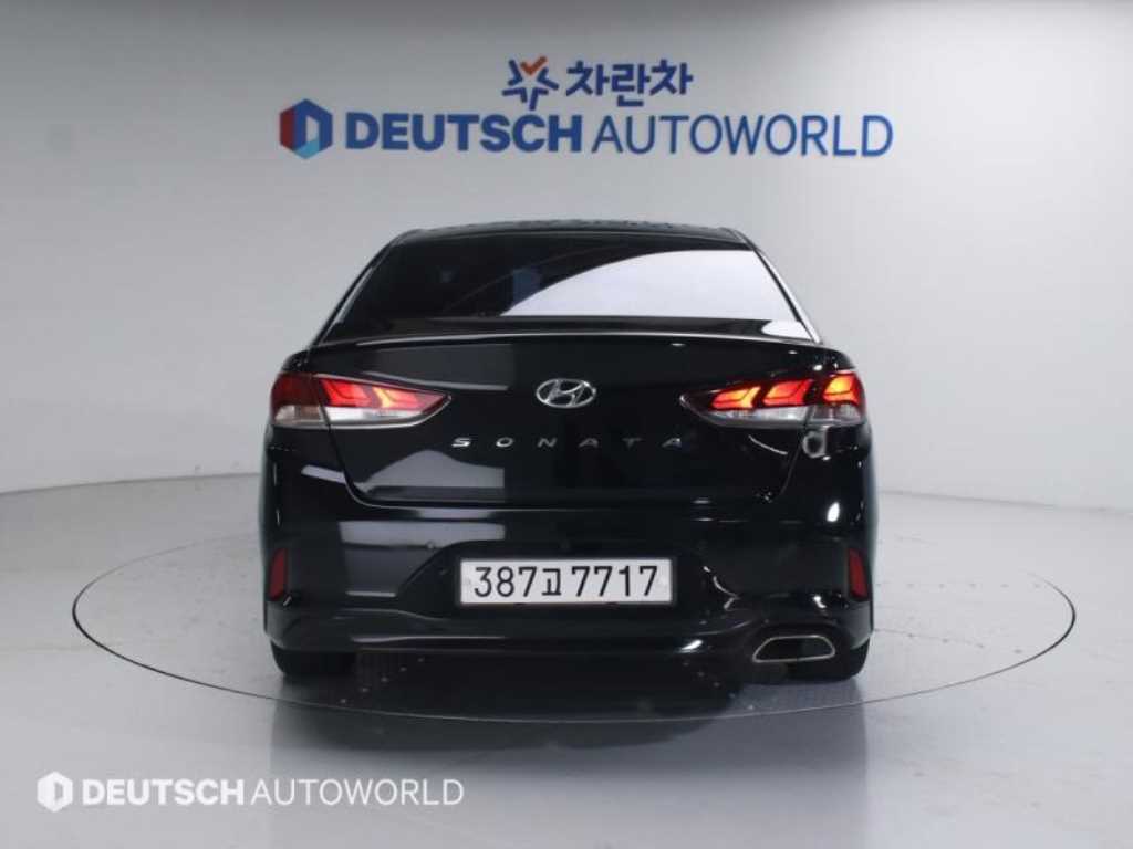 HYUNDAI Sonata - Vista 4