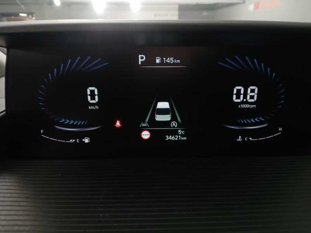 HYUNDAI Staria - Vista 10