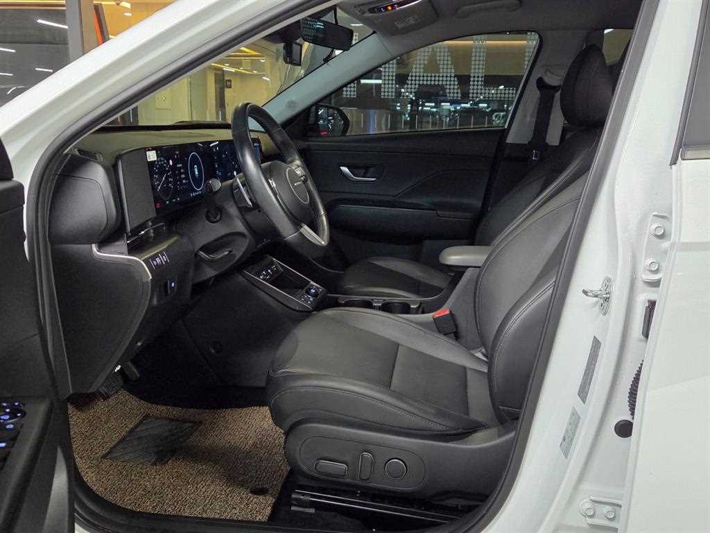 HYUNDAI Kona - Vista 9