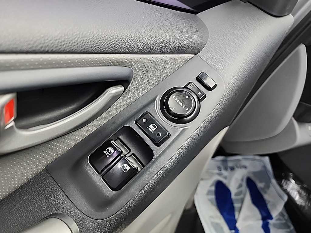 HYUNDAI Starex 2014 Plateado - Importación desde Corea - HF Imports Iquique - Foto 17