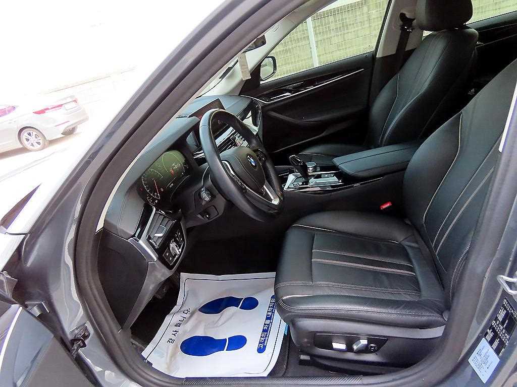 BMW 5 Series - Vista 5