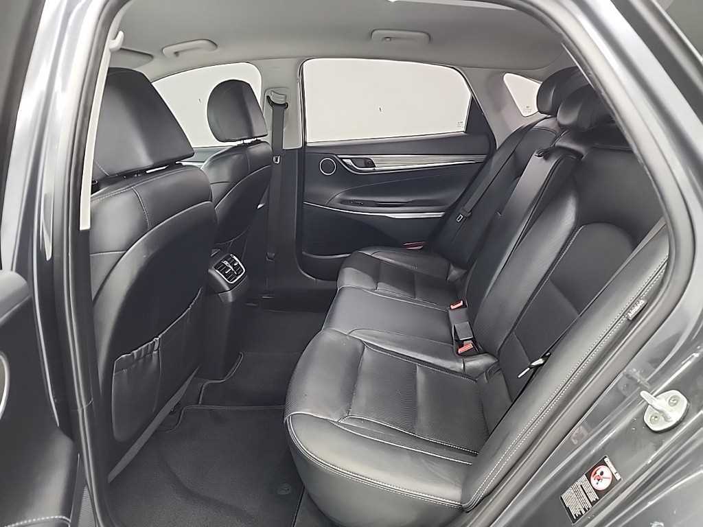 HYUNDAI Grandeur - Vista 12