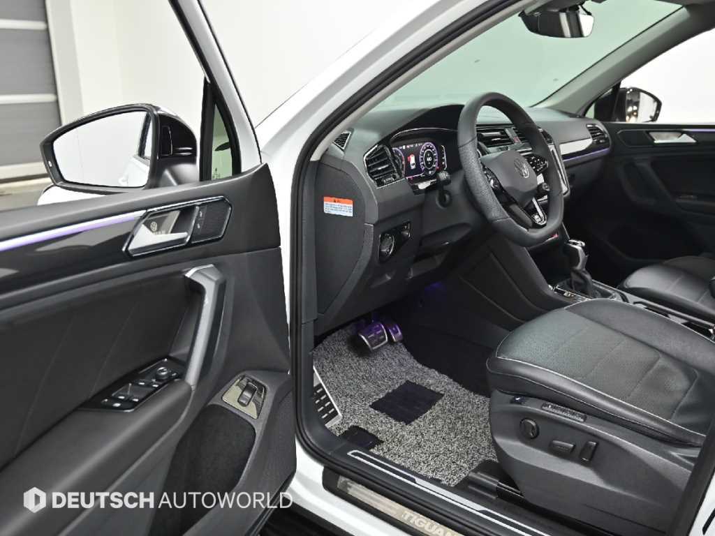 Volkswagen Tiguan - Vista 11