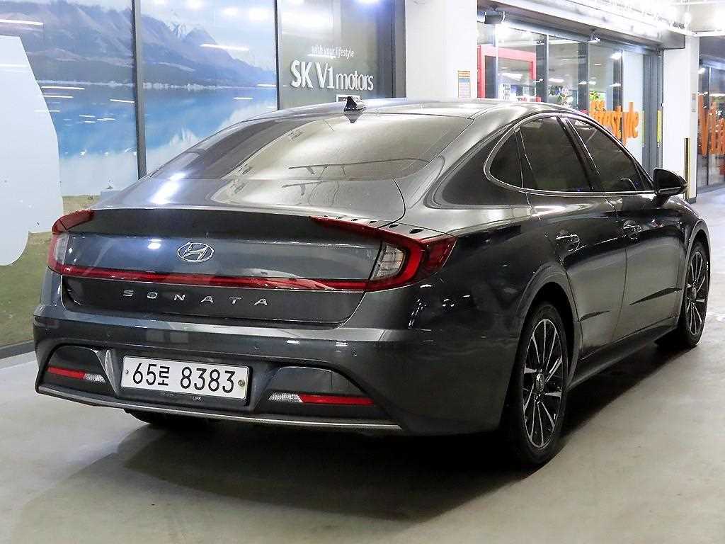 HYUNDAI Sonata - Vista 4