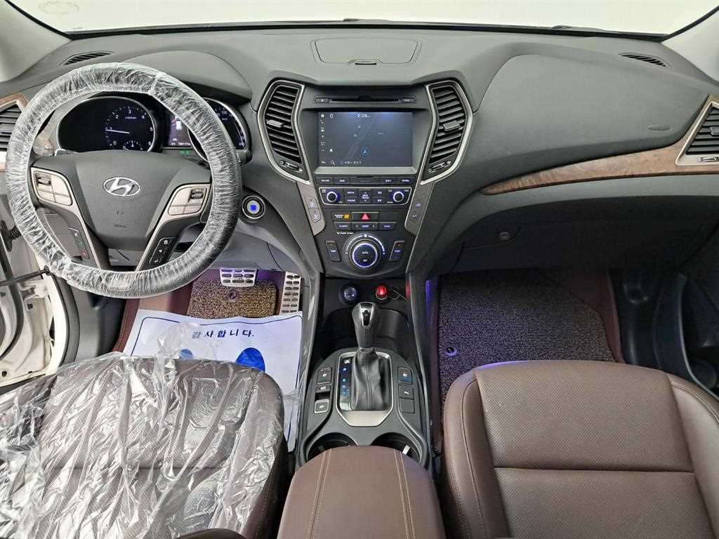 HYUNDAI Santa Fe - Vista 6