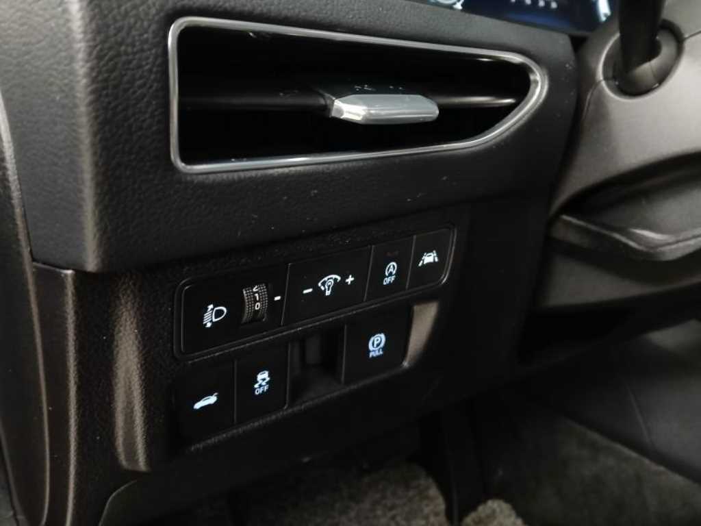 HYUNDAI Sonata - Vista 10