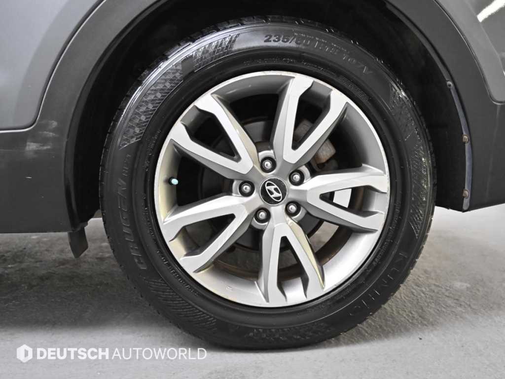 HYUNDAI Santa Fe - Vista 5