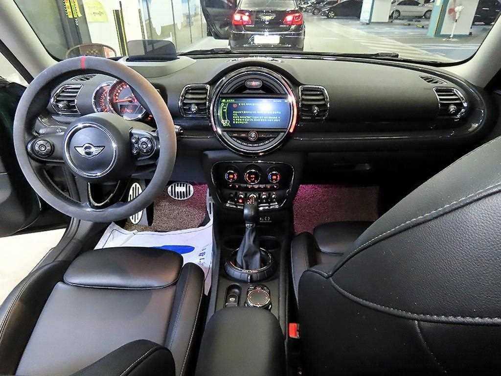 Mini Clubman - Vista 10