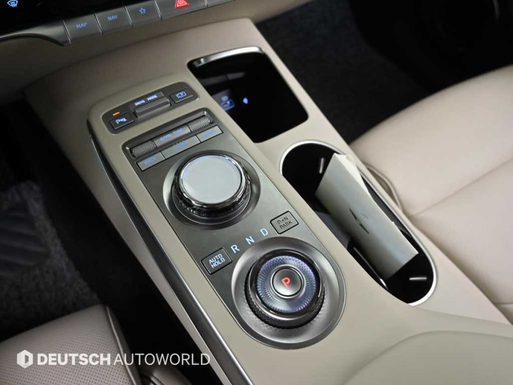 Genesis GV70 - Vista 9