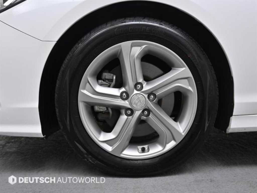 HYUNDAI Sonata - Vista 5