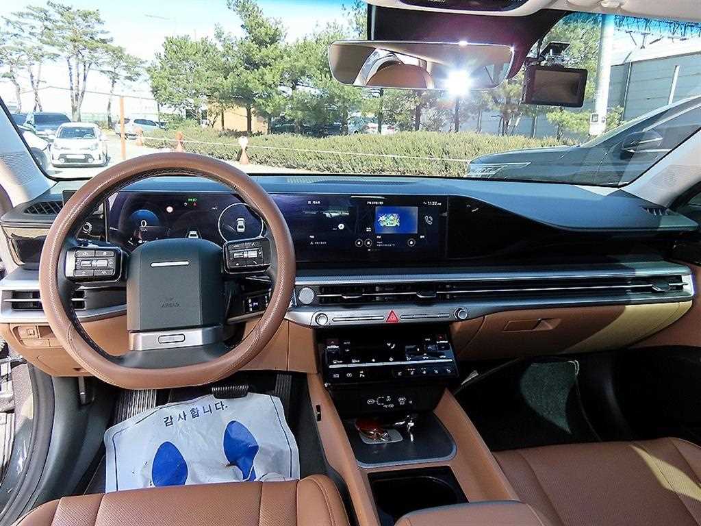 HYUNDAI Grandeur - Vista 7