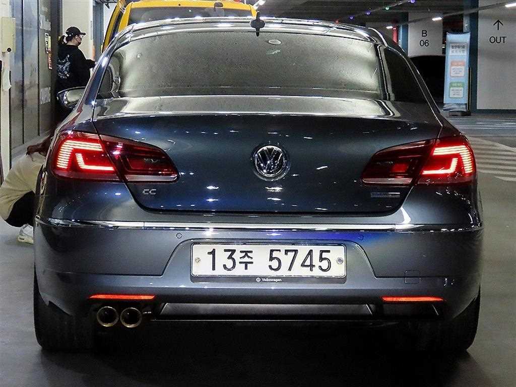 Volkswagen CC - Vista 5