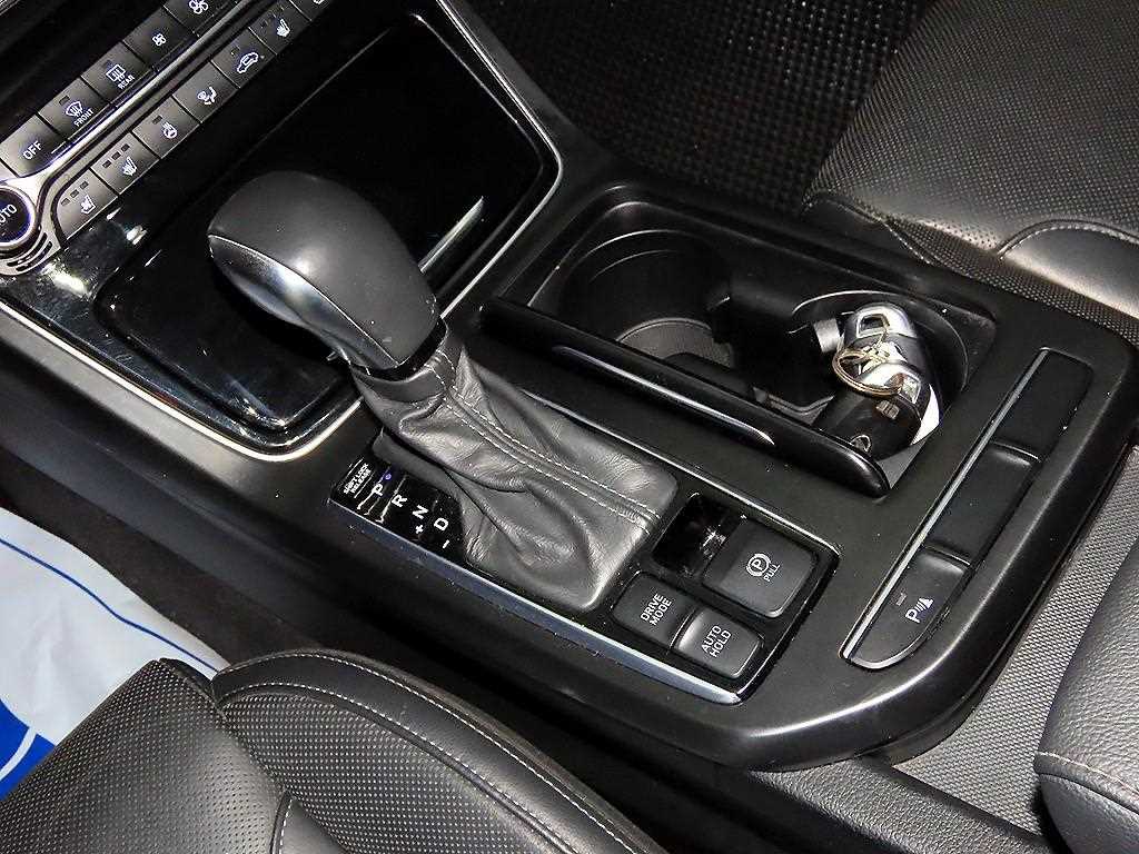 HYUNDAI Grandeur - Vista 12