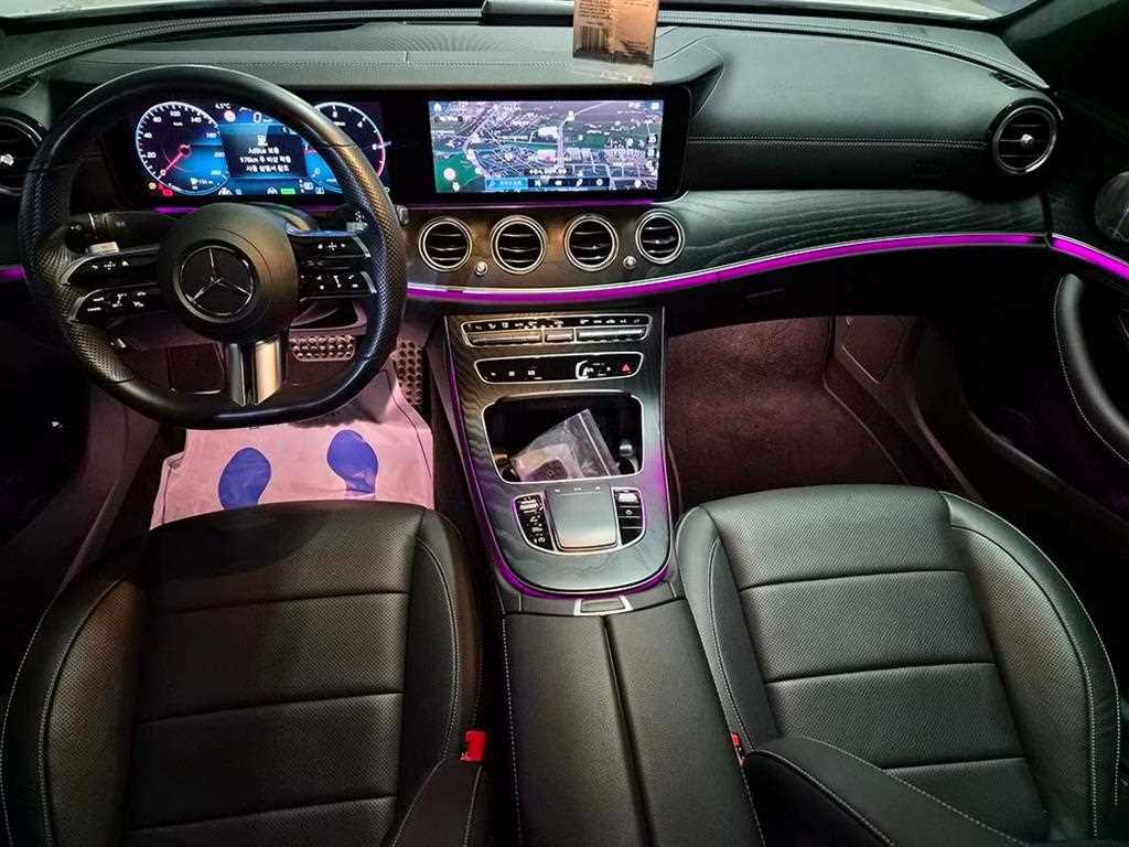 Mercedes Benz E class - Vista 10