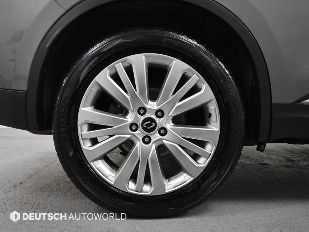 SAMSUNG QM6 - Vista 5