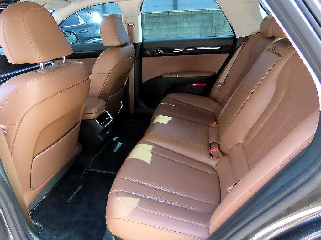 HYUNDAI Grandeur - Vista 6