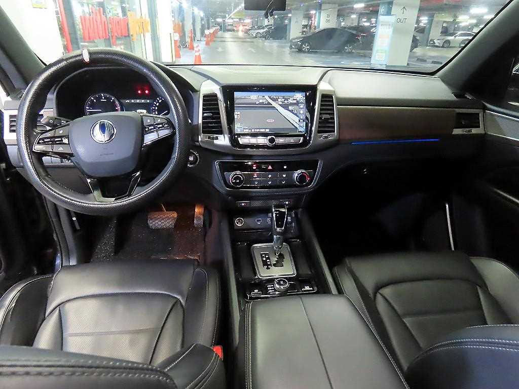 Ssangyong Rexton - Vista 10