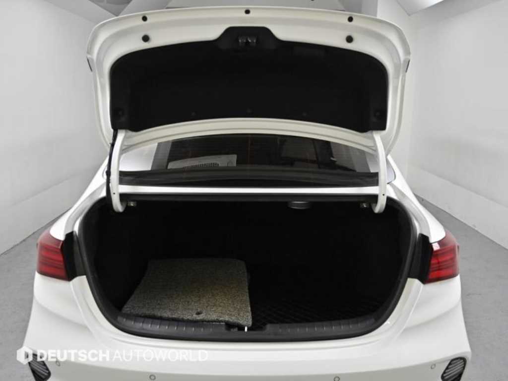 KIA K3 2022 Blanco - Importación desde Corea - HF Imports Iquique - Foto 18