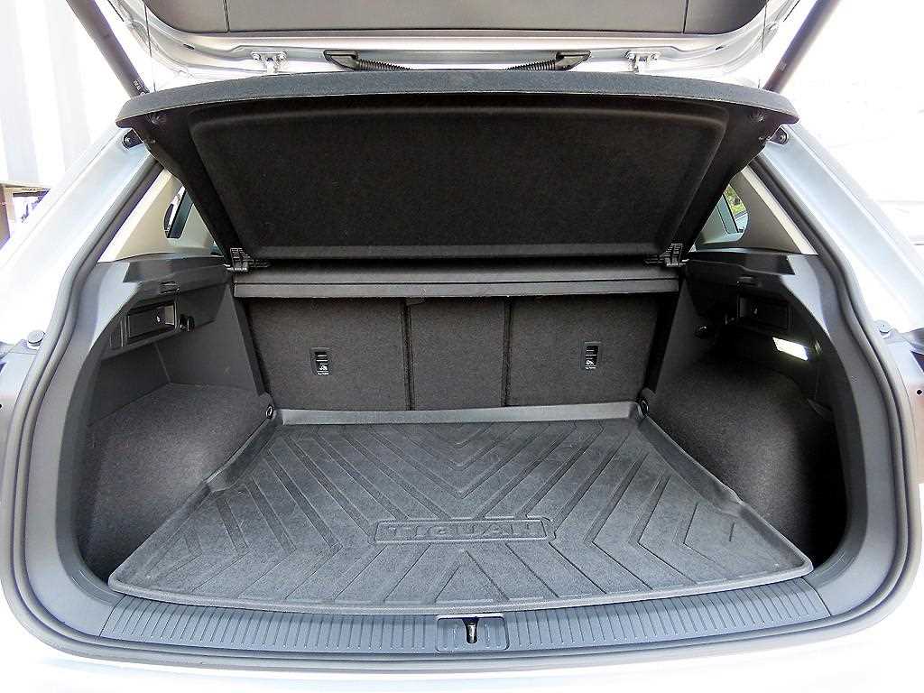 Volkswagen Tiguan 2022 Gris - Importación desde Corea - HF Imports Iquique - Foto 17