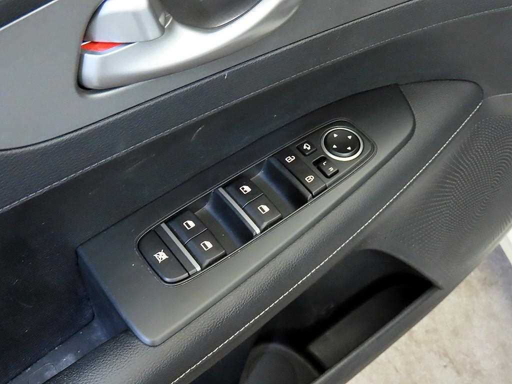 KIA K3 2019 Blanco - Importación desde Corea - HF Imports Iquique - Foto 13