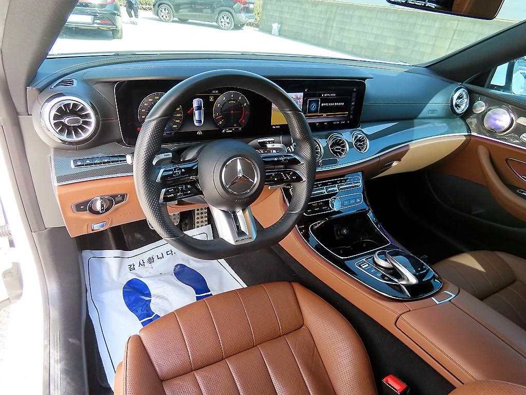 Mercedes Benz E class - Vista 8