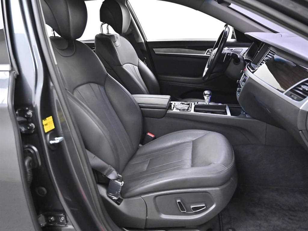 Genesis G80 - Vista 10