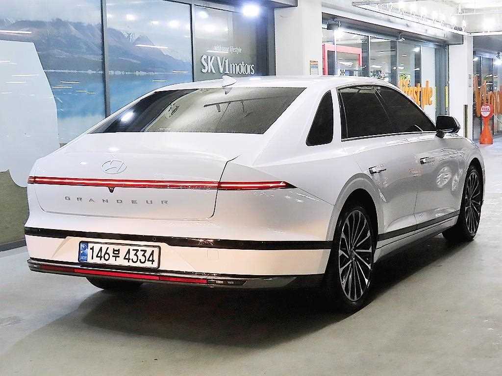 HYUNDAI Grandeur - Vista 4