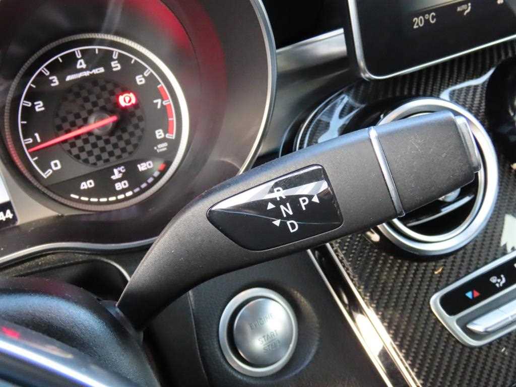 Mercedes Benz GLC Class - Vista 11