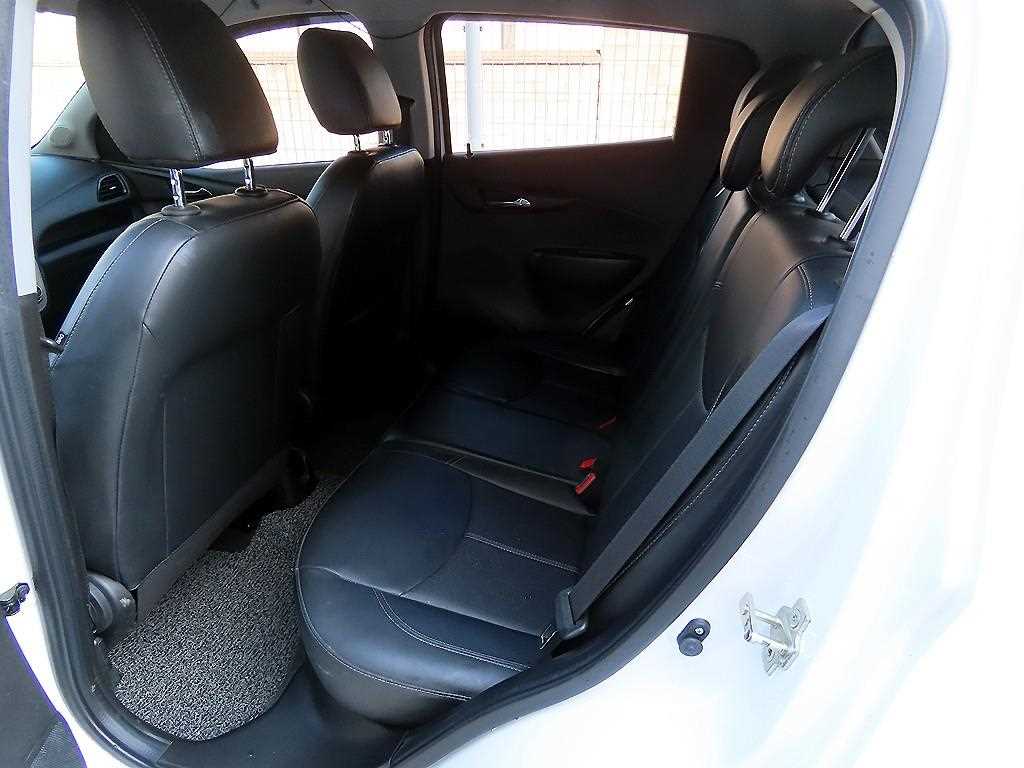 Chevrolet Spark - Vista 6