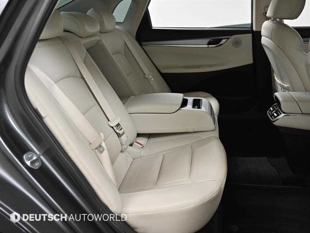 HYUNDAI Grandeur - Vista 12