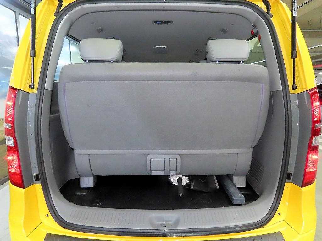 HYUNDAI Starex 2019 Amarillo - Importación desde Corea - HF Imports Iquique - Foto 18