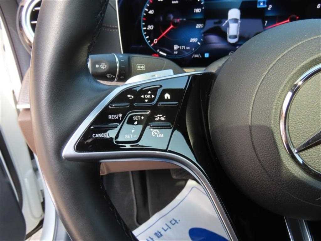 Mercedes Benz E class - Vista 11