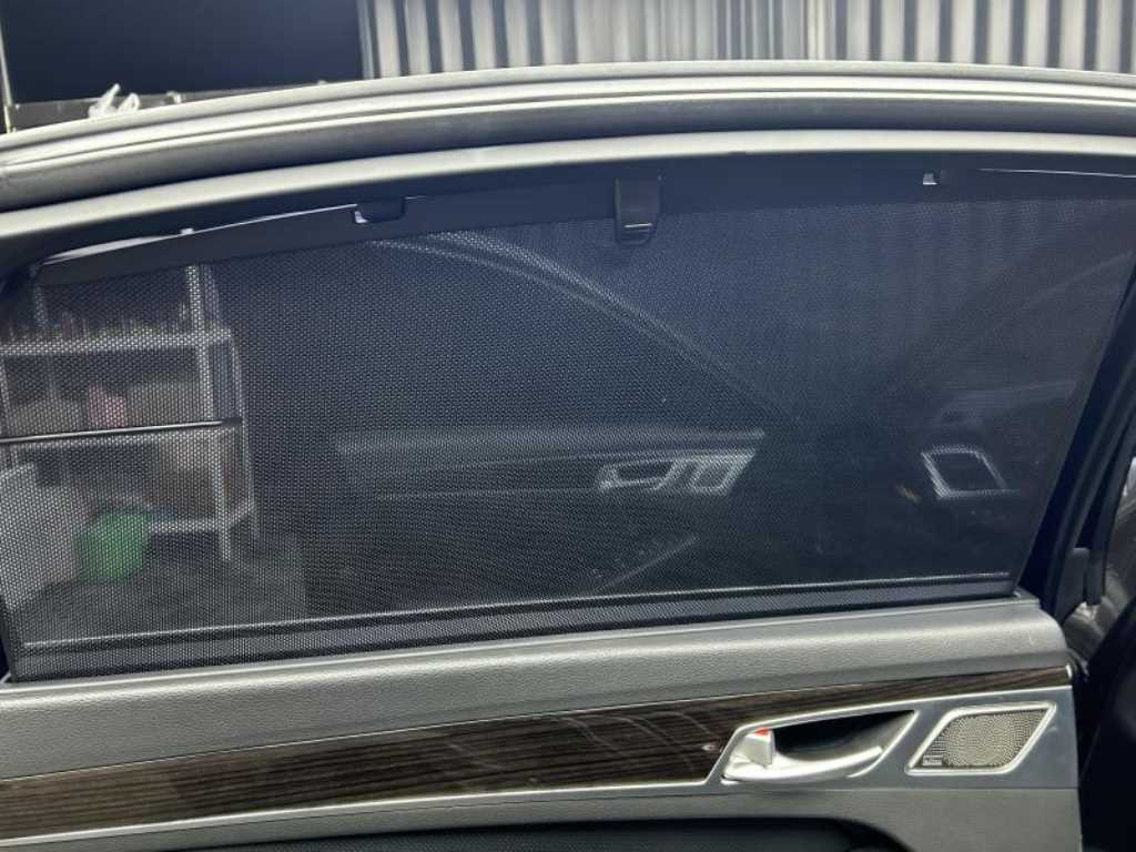 Genesis G80 - Vista 9